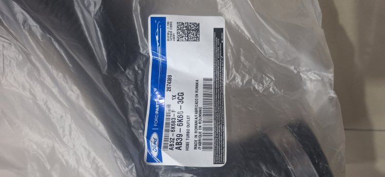 ท่ออินเตอร์ คูนเลอร์ Ford/Mazda 2.2 ==> แท้
